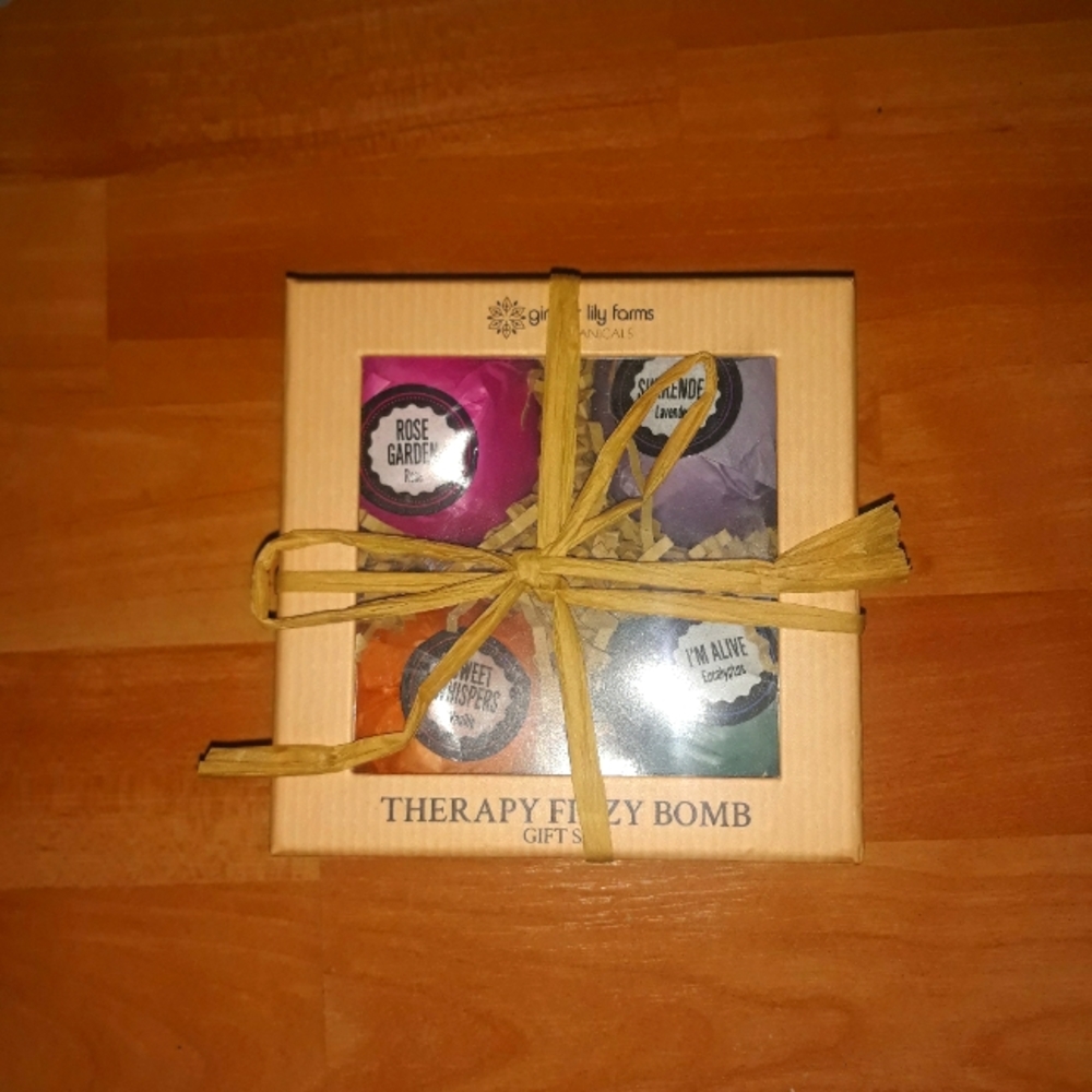 Therapy Bath bombs